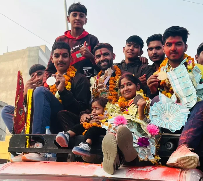 Bhiwani News : पेंचक सिलाट में बीसीएन स्पोर्ट्स अकादमी के प्रियांशु ने गोल्ड, रहीश ने सिल्वर व खुशी ने जीता ब्रांज