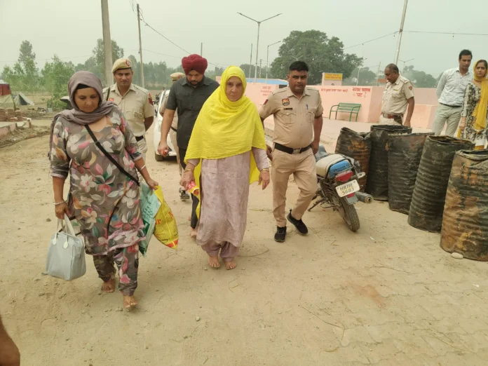 Bhagwant Maan ji's mother took a dip in the holy lakes of Kapalmochan