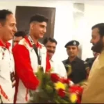 Chief Minister Nayab Singh Saini felicitated Hemant Sangwan, the player who won the gold medal in the boxing championship.