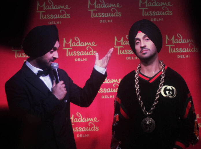 Diljit Dosanjh : लाइव कॉन्सर्ट में दिलजीत ने लूटा लोगों का दिल