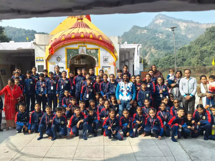 Excursion program for children of Maharaja Agrasen School from class IV to VIII