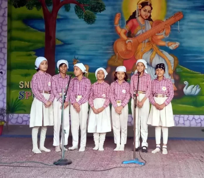 Guru Nanak Dev Ji's Prakash Parv was celebrated with great pomp in the school premises