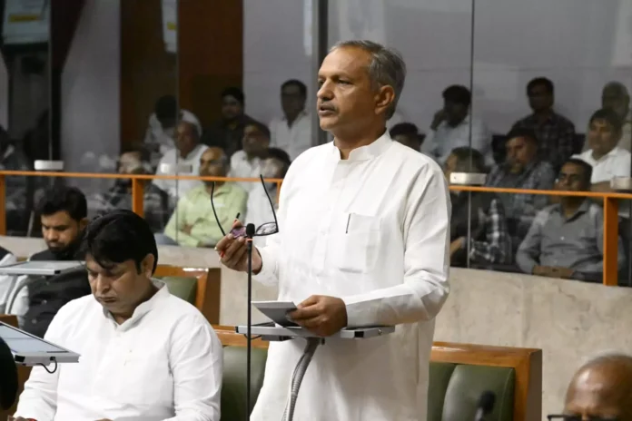 MLA Sunil Sangwan raised issues of public interest including education, health, waterlogging for Dadri region and also made a scathing attack on the opposition