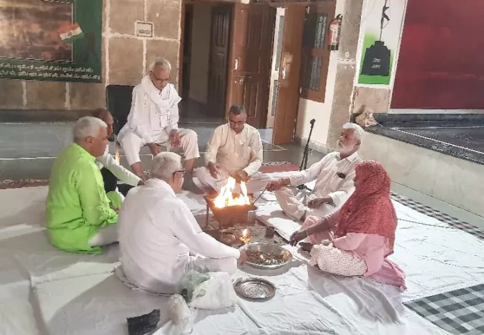 On the foundation day of Haryana, a yagya was organized at Yadav Dharamshala