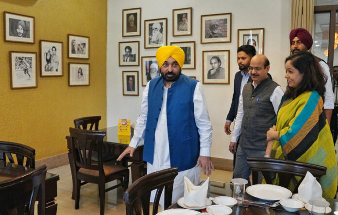 Punjab CM News : किसानों को रोकने के बजाय केंद्र उनके मुद्दे हल करे : मान