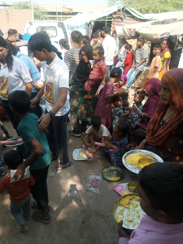 Shri Sai Rasoi Seva Samiti Kaithal celebrated Diwali with poor children