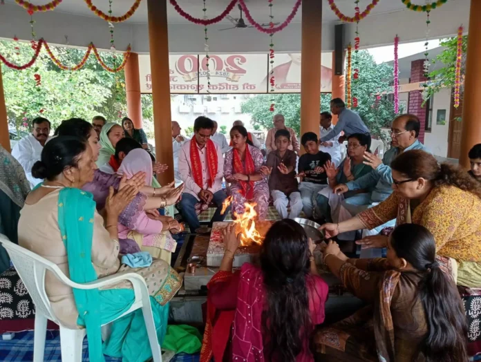 Arya Samaj performed havan on Diwali and Dayanand Saraswati's martyrdom day