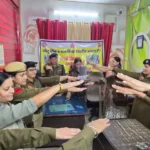 Policemen took oath under the campaign to free India from child marriage