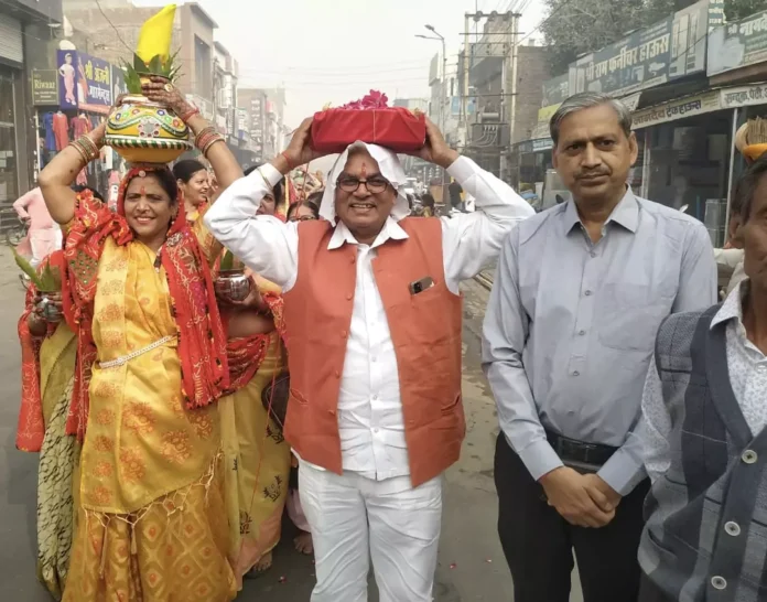 Shrimad Bhagwat Katha continues on the second day in Shri Durga Temple