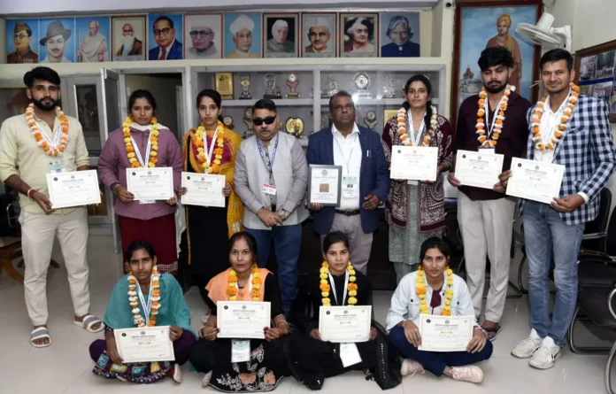 12 students of Chaudhary Bansi Lal College presented research papers in Haryana History Congress