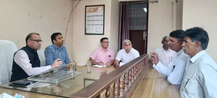 Deputy Commissioner Dr. Vivek Bharti heard public problems in Mahendragarh