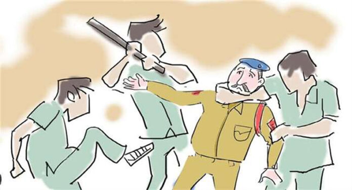 Hisar News: हरियाणा के हिसार में चोर पकड़ने आई बंगाल की पुलिस टीम पर किया हमला