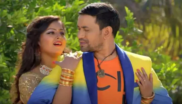 Bhojpuri Song E Kowan Jadu Daal Dihni Nirahua and Anjana Singh's hot romantic chemistry 'Daal Dihni' song trends on YouTube