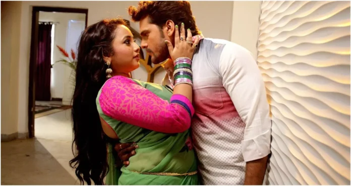 Bhojpuri Song Patar Patar Piyawa Ke Watch the magical chemistry of Khesari Lal Yadav and Rani Chatterjee in 'Patar Patar Piyawa Ke', trending on YouTube with 18 million views.