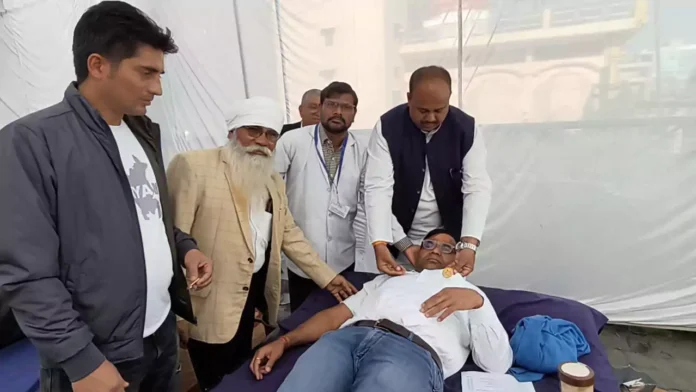 Blood donation camp organized in the new bus stand complex of Kurukshetra on the death anniversary of Baba Saheb.