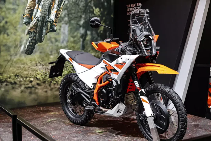 Bookings for 2024-2025 KTM 390 Adv and 390 Enduro R will start from tomorrow, see details