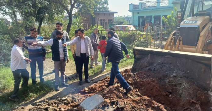 कंवरपाल गुर्जर द्वारा मंजूर विकास कार्यों का शुभारंभ हुआ