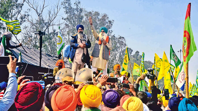 Punjab Farmer Protest: संयुक्त किसान मोर्चा आंदोलन में शामिल होगा या नहीं फैसला आज