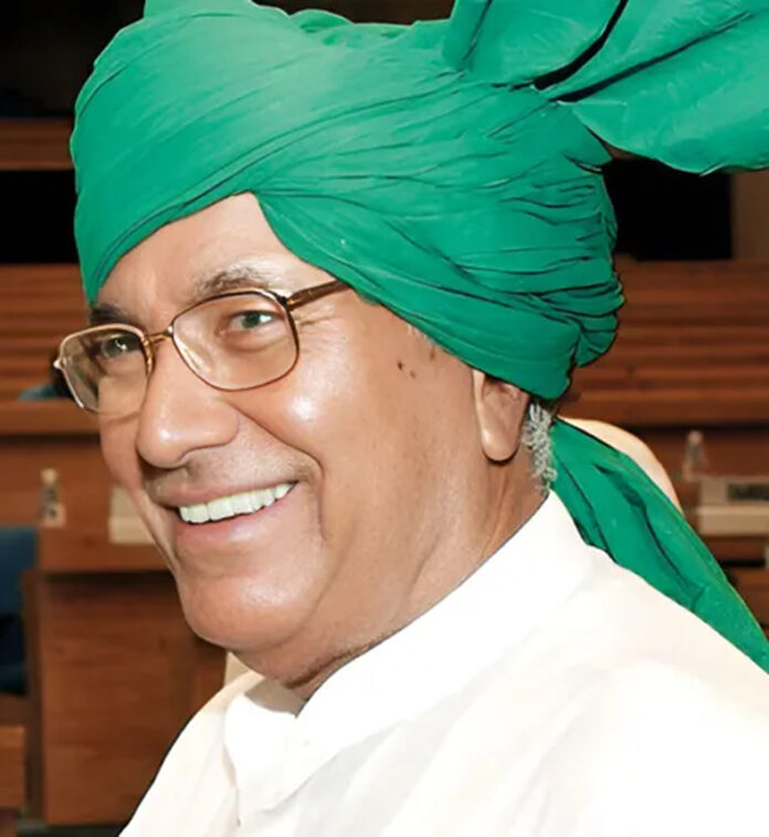 Former Haryana CM Om Prakash Chautala Passed Away: ओमप्रकाश चौटाला ने तिहाड़ जेल में रहकर पास की कक्षा 10 व 12