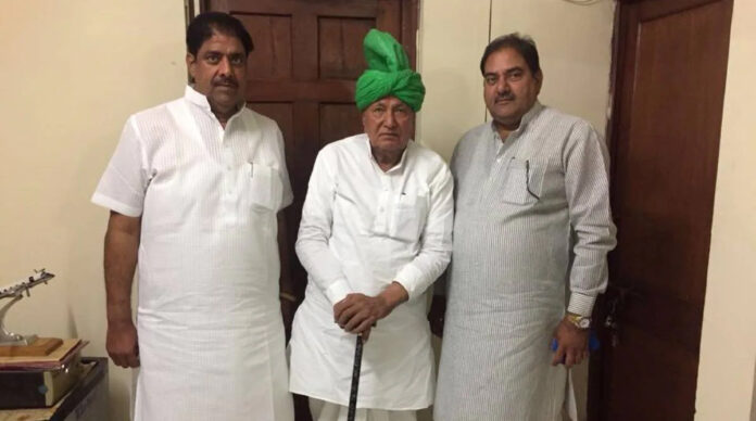 Former Haryana CM Om Prakash Chautala Passed Away: पहला चुनाव हार गए थे ओमप्रकाश चौटाला