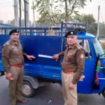 Police made drivers aware of traffic rules by placing reflector tape on vehicles.