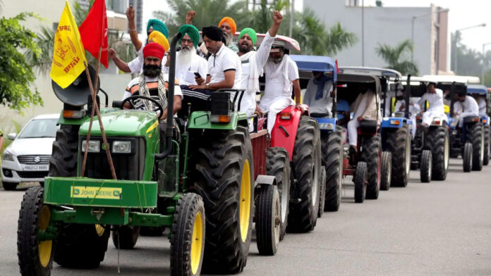 Punjab Farmers Protest: कल देशभर में ट्रैक्टर मार्च निकालेंगे किसान