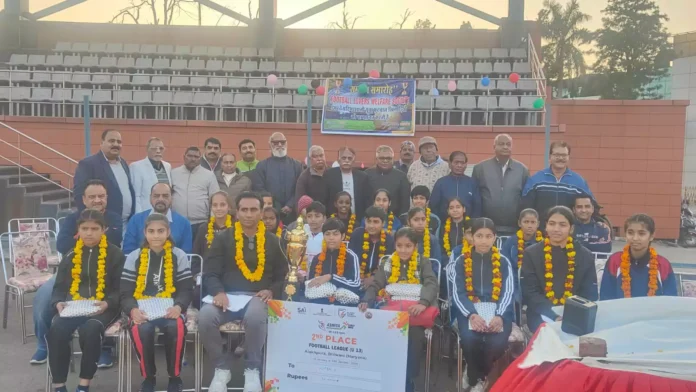 Ambala News Football Lovers Welfare Society honored the football team