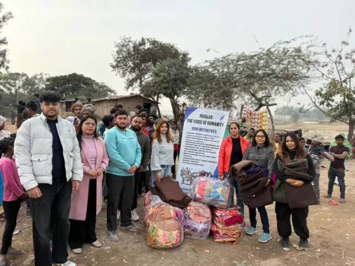 Blankets were distributed by Pukar social service organization to 180 needy families living in slums located in Mubarikpur.