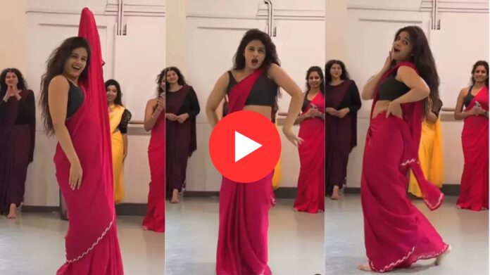 Desi Bhabhi Dance Video: पिंक साड़ी में भाभी के जोरदार ठुमकों ने इंटरनेट पर मचाया धमाल, लोग कर रहे जमकर तारीफ