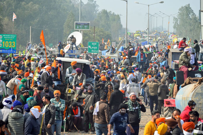 Punjab Farmers Protest : किसानों ने फिर शुरू की दिल्ली कूच की तैयारी