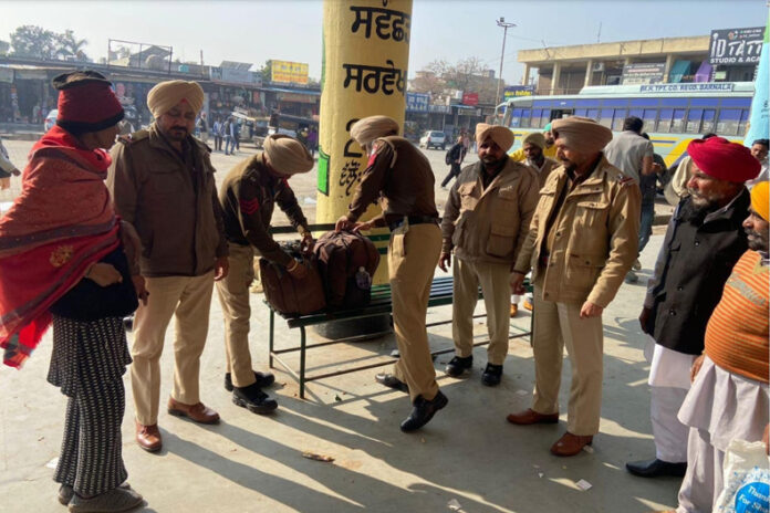 Punjab Breaking News : गणतंत्र दिवस को लेकर पुलिस मुस्तैद