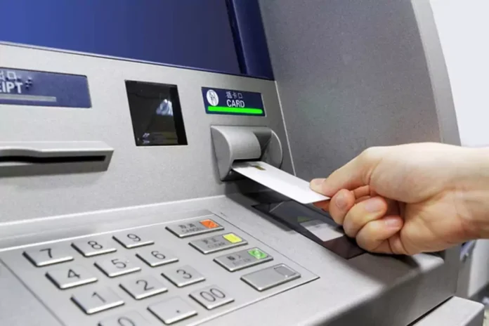 ATM Machine Multiple Use : ATM का इस्तेमाल पैसे निकालने के आलावा कई कामो में किया जा सकता है, जानिए पूरी जानकारी