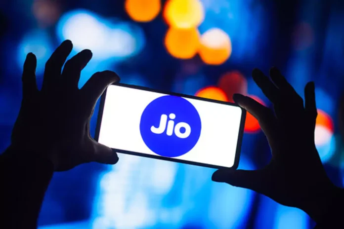 Jio Customers Alert : Jio ने अपने लाखों यूजर्स को दी चेतावनी , Jio प्रीमियम रेट सर्विस स्कैम से रहे अलर्ट