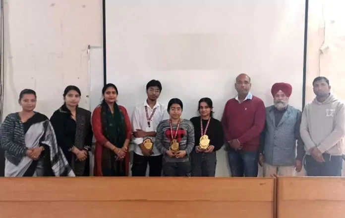 Ayush became winner in PPT presentation and Bhupendra became winner in poster competition.