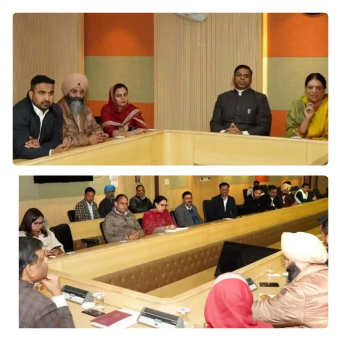 Mayor held a meeting with councilors and officials of the corporation