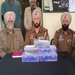 Punjab Crime News : पठानकोट कैंट रेलवे स्टेशन से हथियार बरामद