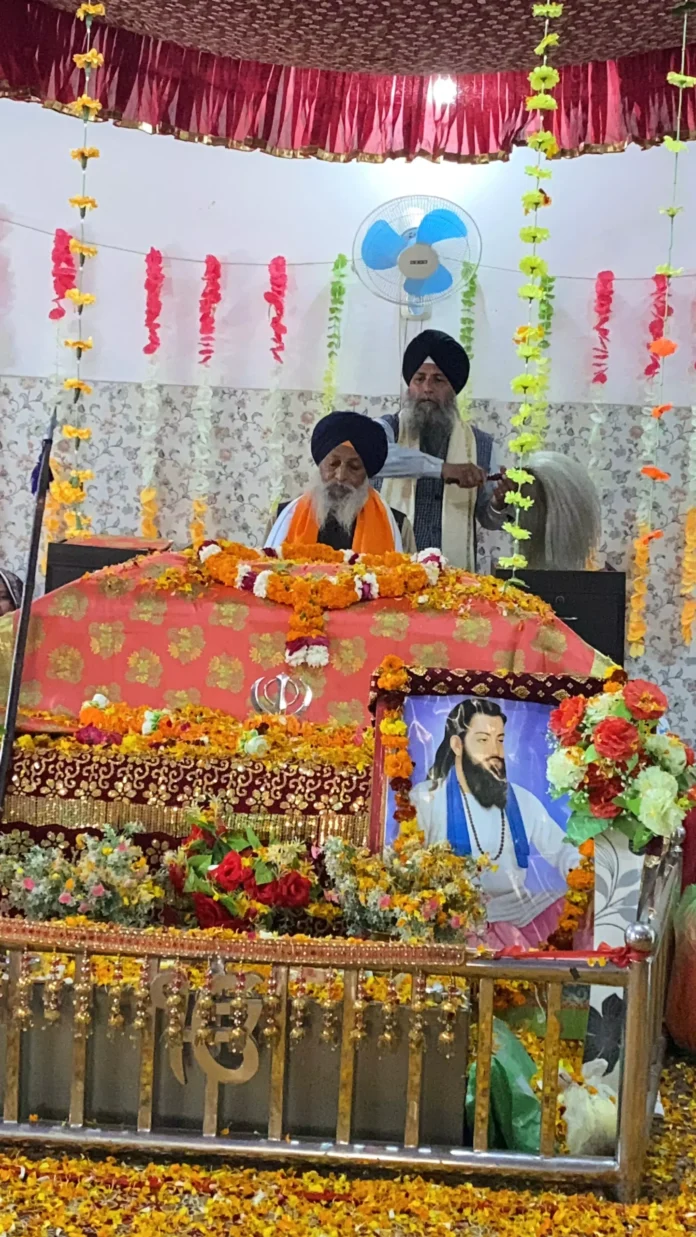 Prakash Utsav of Saint Shiromani Guru Ravidas Ji celebrated with pomp in Gurdwara Akalpuri Sahib