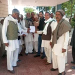 Under the leadership of BKU, furious farmers took out a protest march and submitted a memorandum to the SDM.