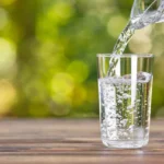 effects of Drinking too Much Water : क्या ज्यादा पानी पीना शरीर के लिए हो सकता है हानिकारक , हमें किन बातो का रखना चाहिए ध्यान