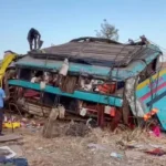 Gujarat Bus Accident: डांग जिले में तीर्थयात्रियों की बस गहरी खाई में गिरी, 5 की मौत, 17 गंभीर