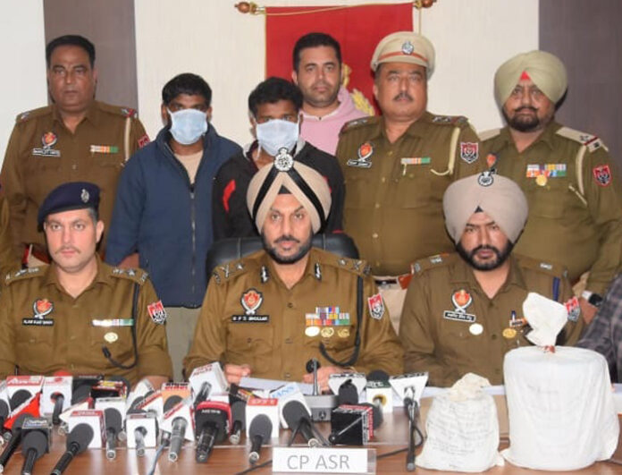 Amritsar Crime News : 4 किलो हेरोइन सहित दो तस्कर गिरफ्तार