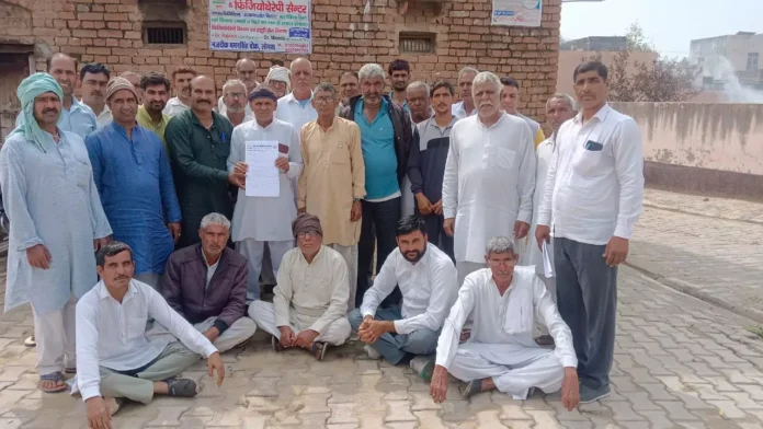 Lad Gram Panchayat asked for compensation from the government for the crops destroyed due to hailstorm.