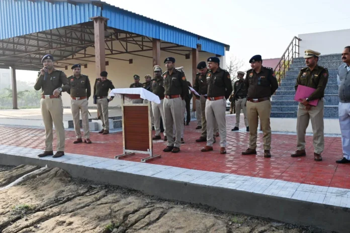 Superintendent of Police honored 12 soldiers who did commendable work