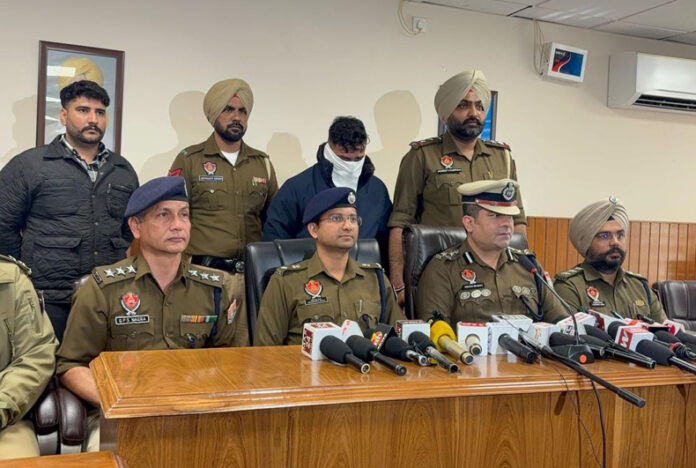 Punjab Crime News : पंजाब पुलिस ने पकड़ा अंतरराष्ट्रीय ड्रग माफिया