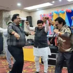 The elder brothers danced with great enthusiasm in the Holi Milan function