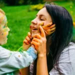 Holi Best Wishes for Mothers : माताओं के लिए होली की शुभकामनाएँ